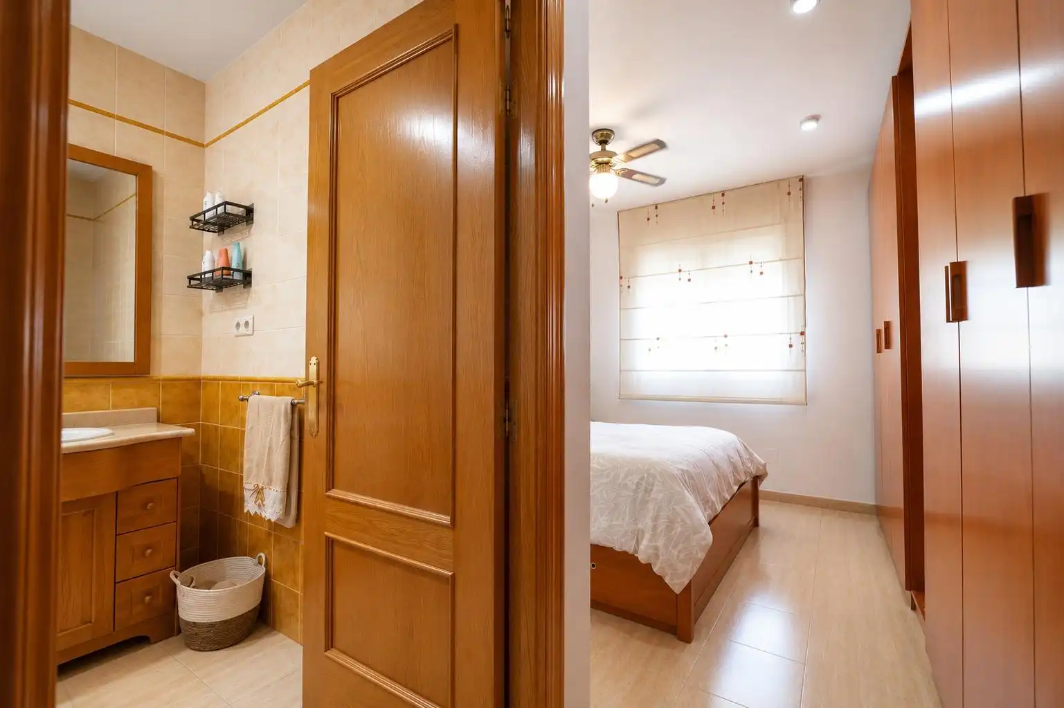 Habitación de Casa adosada en venta en Mont-roig del Camp