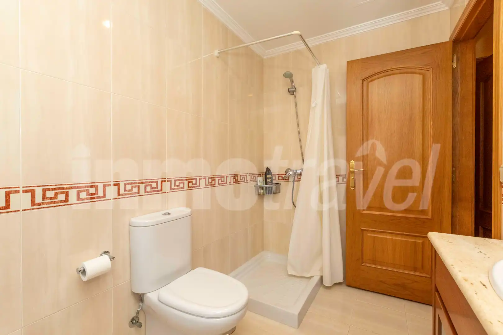 Baño de Apartamento en venta en Sanxenxo con Parquet, Terraza y Trastero