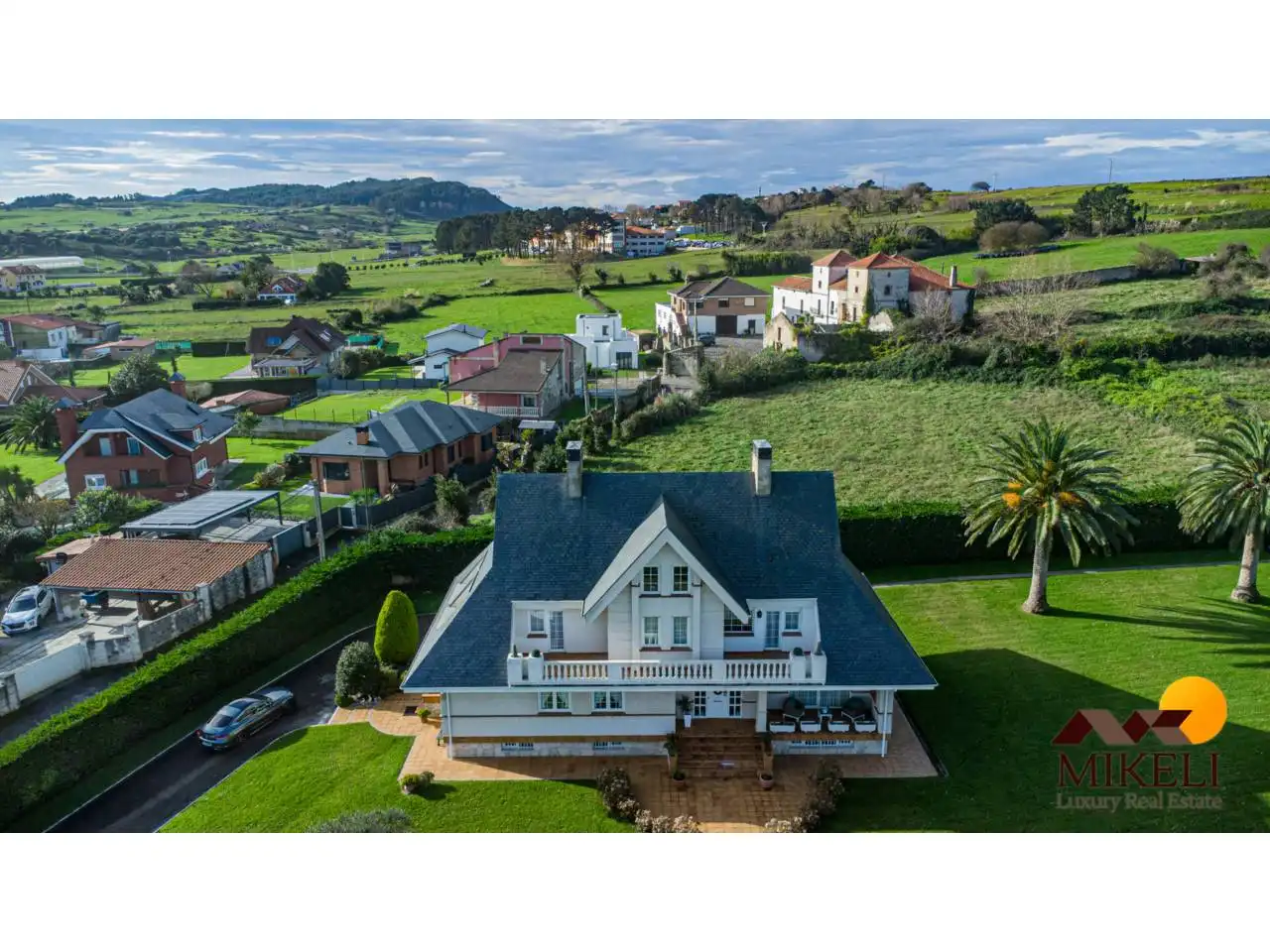 Exterior view of Residential for sale in Santa Cruz de Bezana