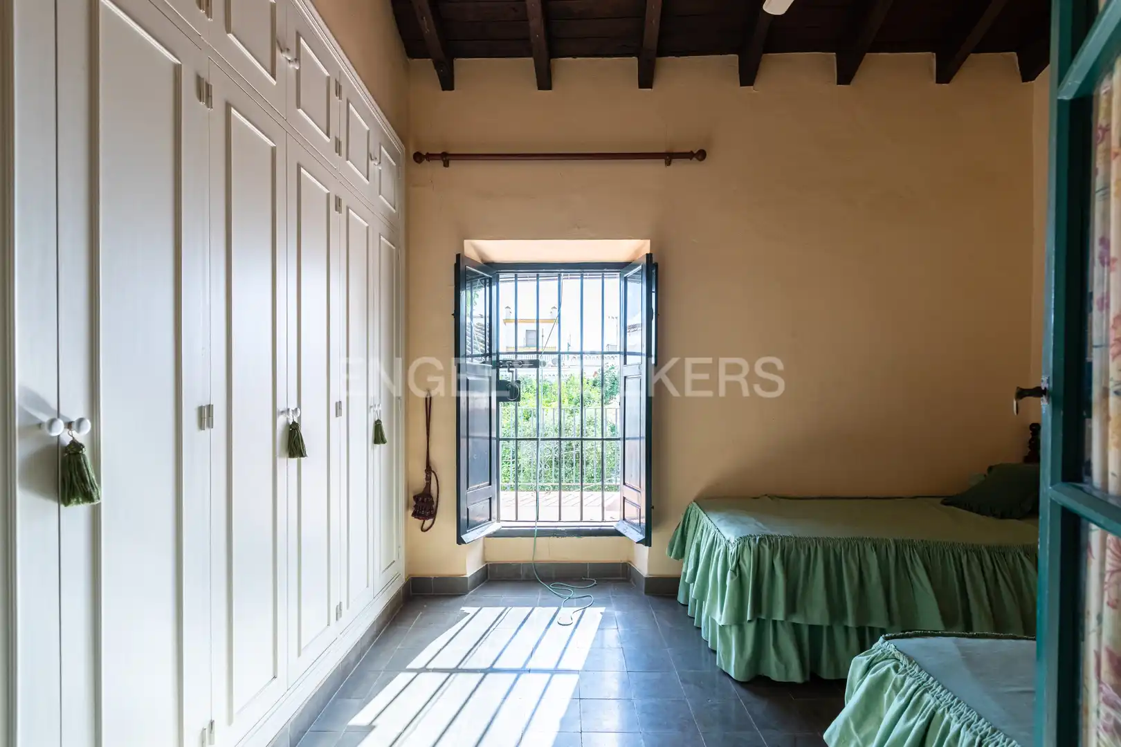 Habitación de Casa o chalet en venta en Umbrete con Calefacción, Jardín privado y Piscina