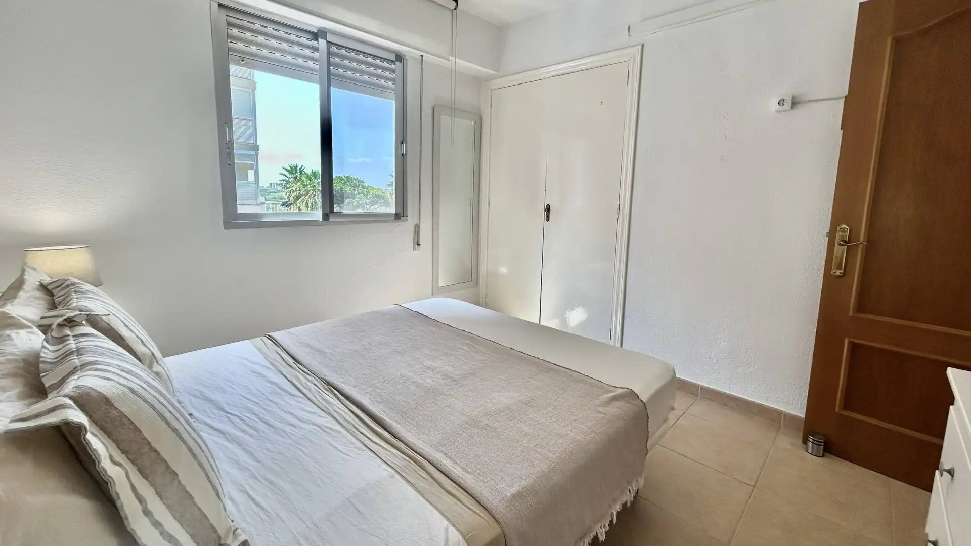 Bedroom of Apartments for rent in La Pobla de Farnals  with Air Conditioner, Parquet flooring and Terrace