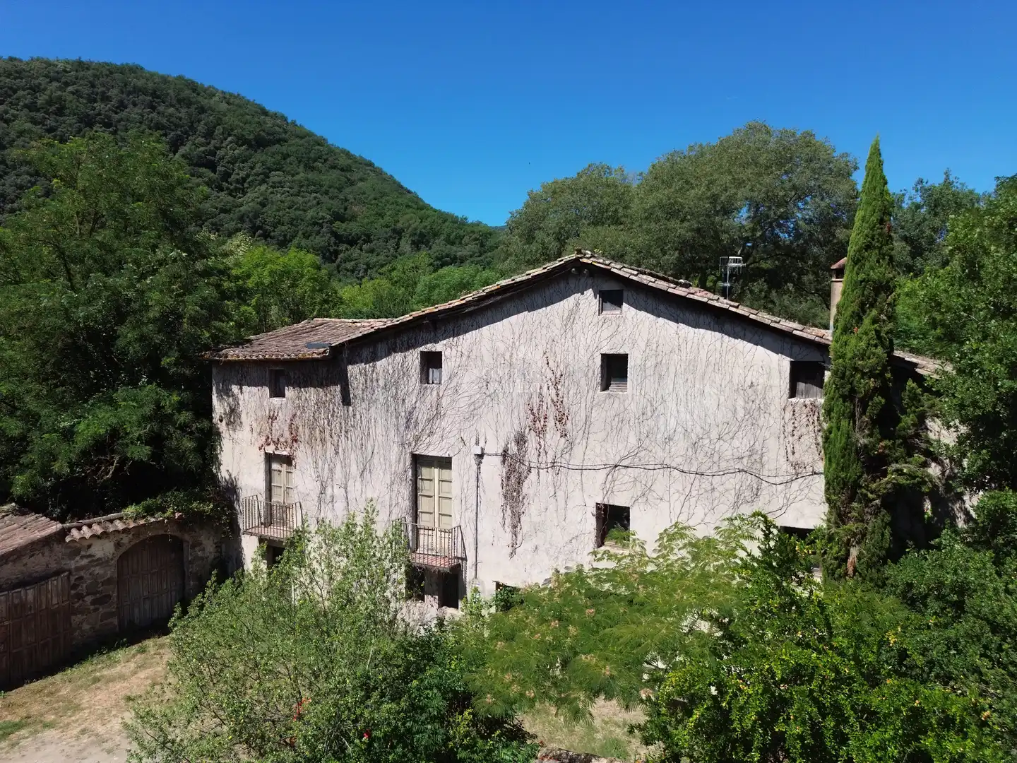 Casa rustica con giardino in vendita a Diseminat Afores