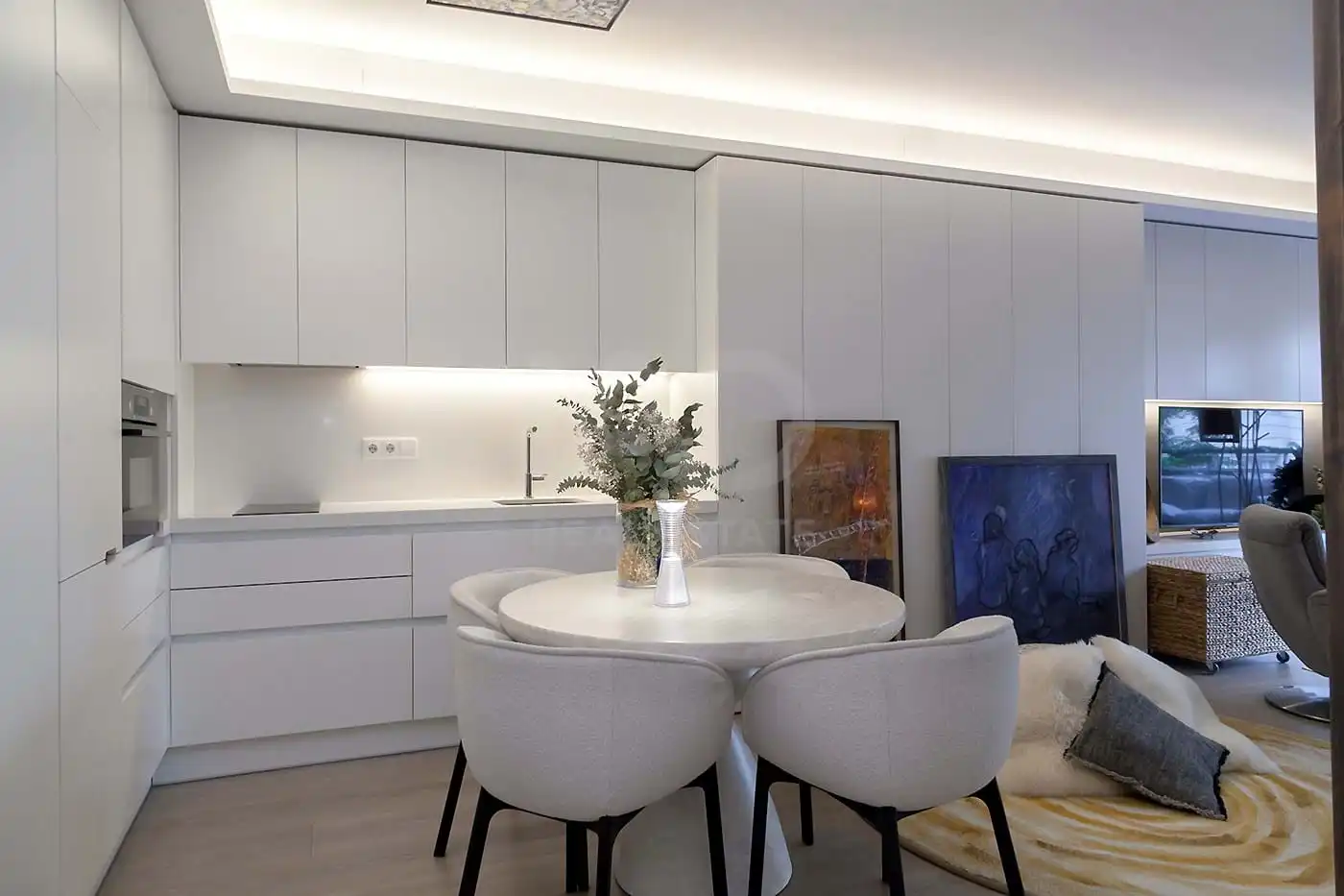 Kitchen of Study for sale in Barcelona  with Air Conditioner and Heating