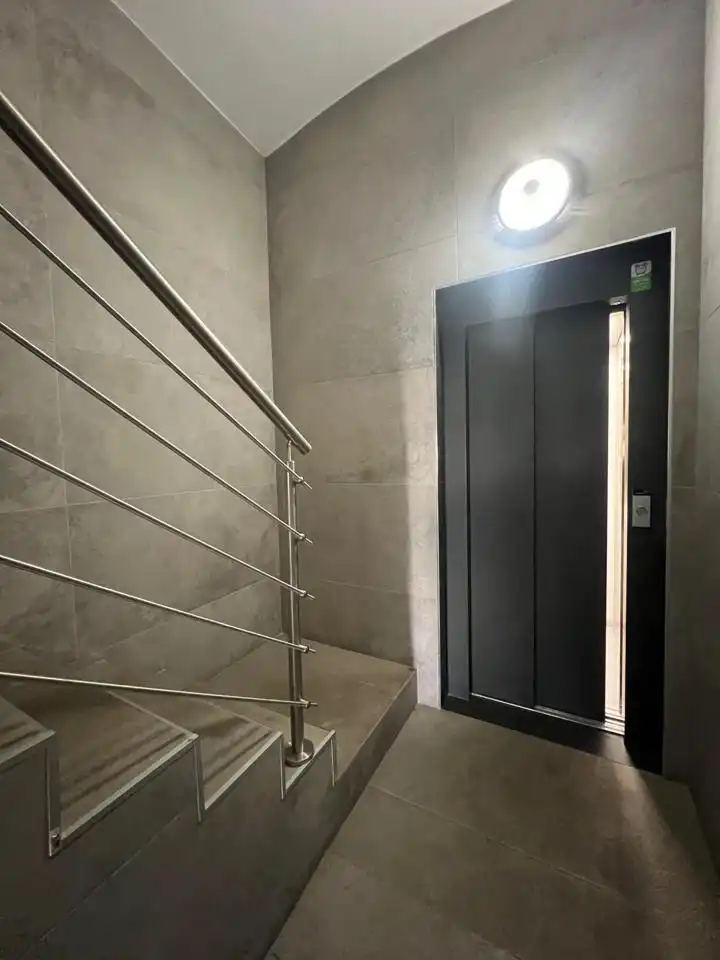 Ático con ascensor en venta en Avinguda de Sant Ruf 47, imagen 2