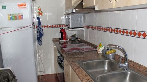 Foto 5 de Casa adosada en venda a Deltebre, Tarragona