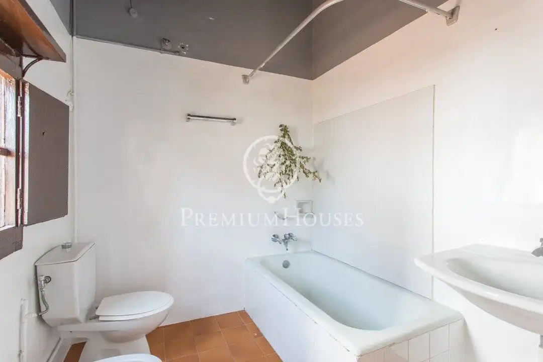 Baño de Finca rústica en venta en Mataró con Balcón