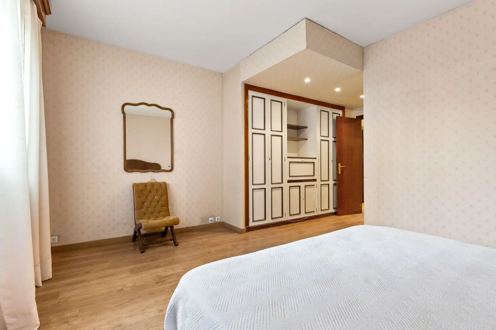 Habitación de Piso en venta en Barcelona con Calefacción, Terraza y Balcón