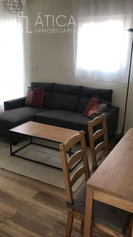 Wohnzimmer von Dachboden zur Miete in Chinchibarra - Capuchinos