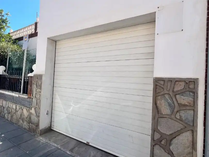 Aparcament de Casa o xalet en venda en Almería