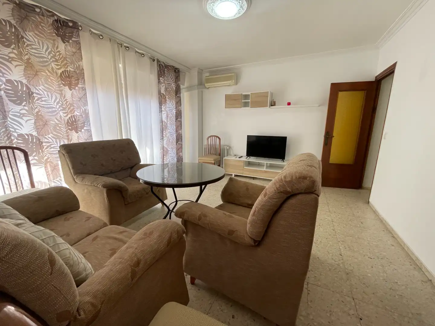 Sala de estar de Piso de alquiler en Badajoz con Aire acondicionado, Calefacción y Amueblado