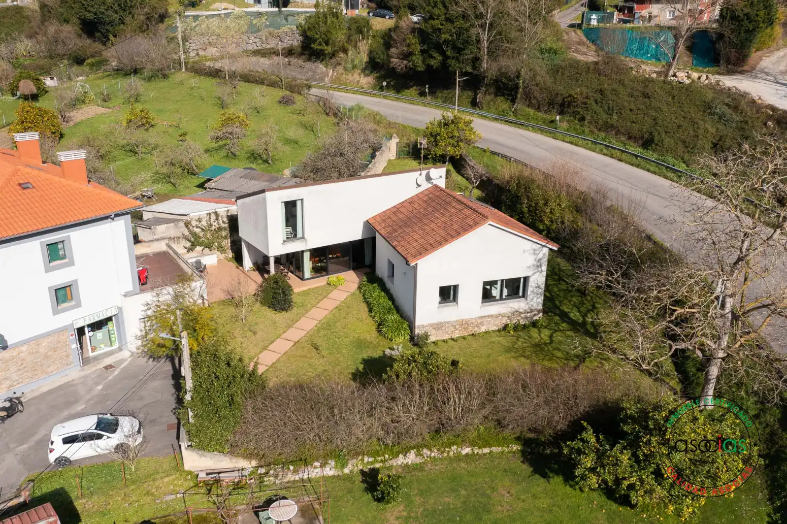 Houses for sale in Antigua carretera de Pinzales, Porceyo