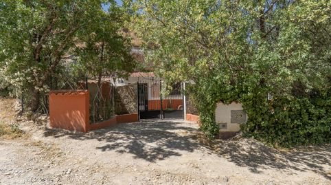 Conjunto de tres casas cueva en Barrio de San Juan, 29  Caniles Granada