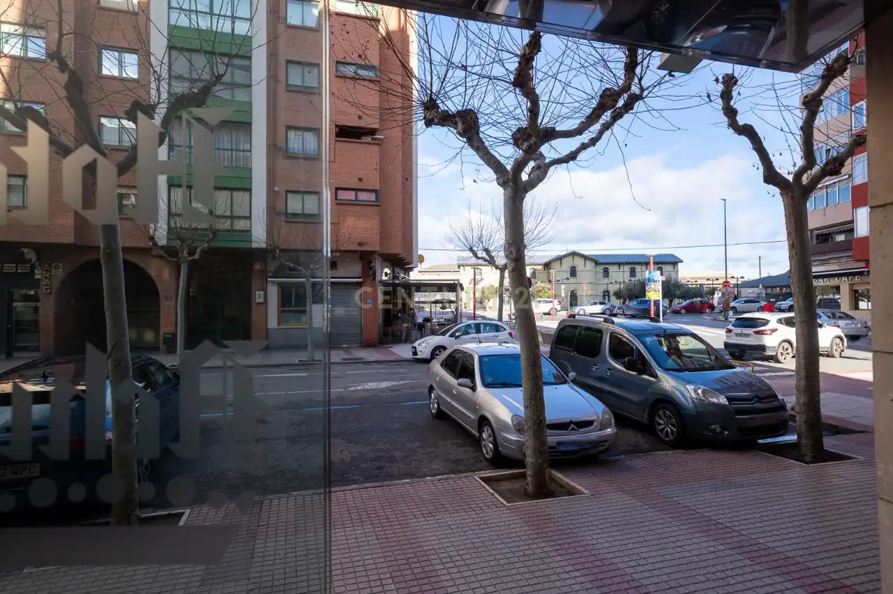 Vista exterior de Edificio en venta en Miranda de Ebro