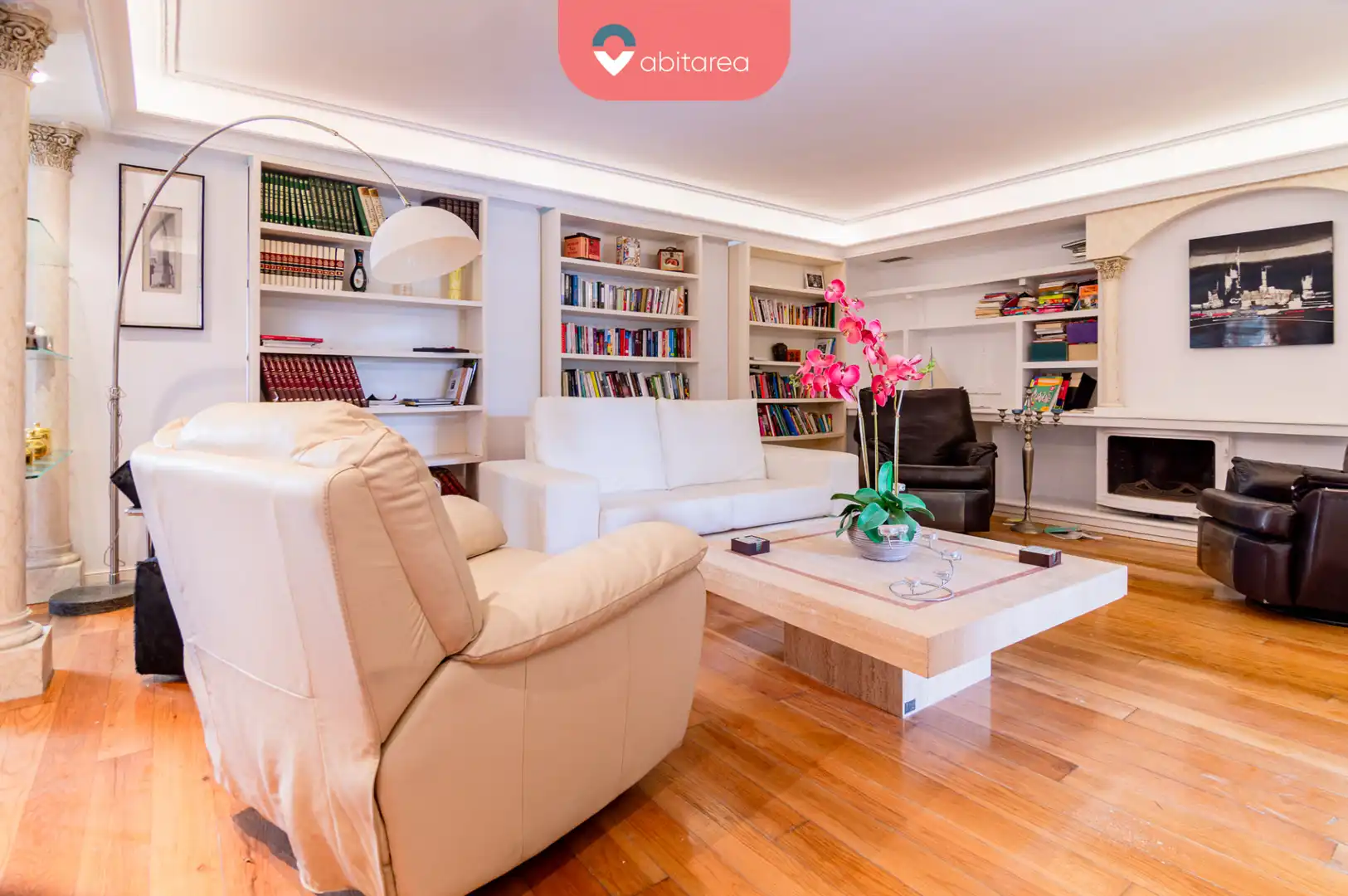 Sala de estar de Casa o chalet en venta en Santa Cruz de Bezana con Calefacción, Jardín privado y Parquet