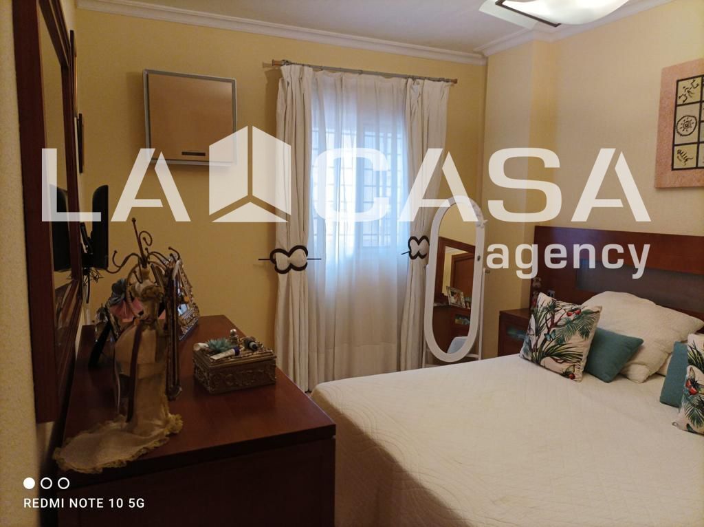 Bedroom of Flat for sale in Dos Hermanas  with Air Conditioner and Terrace