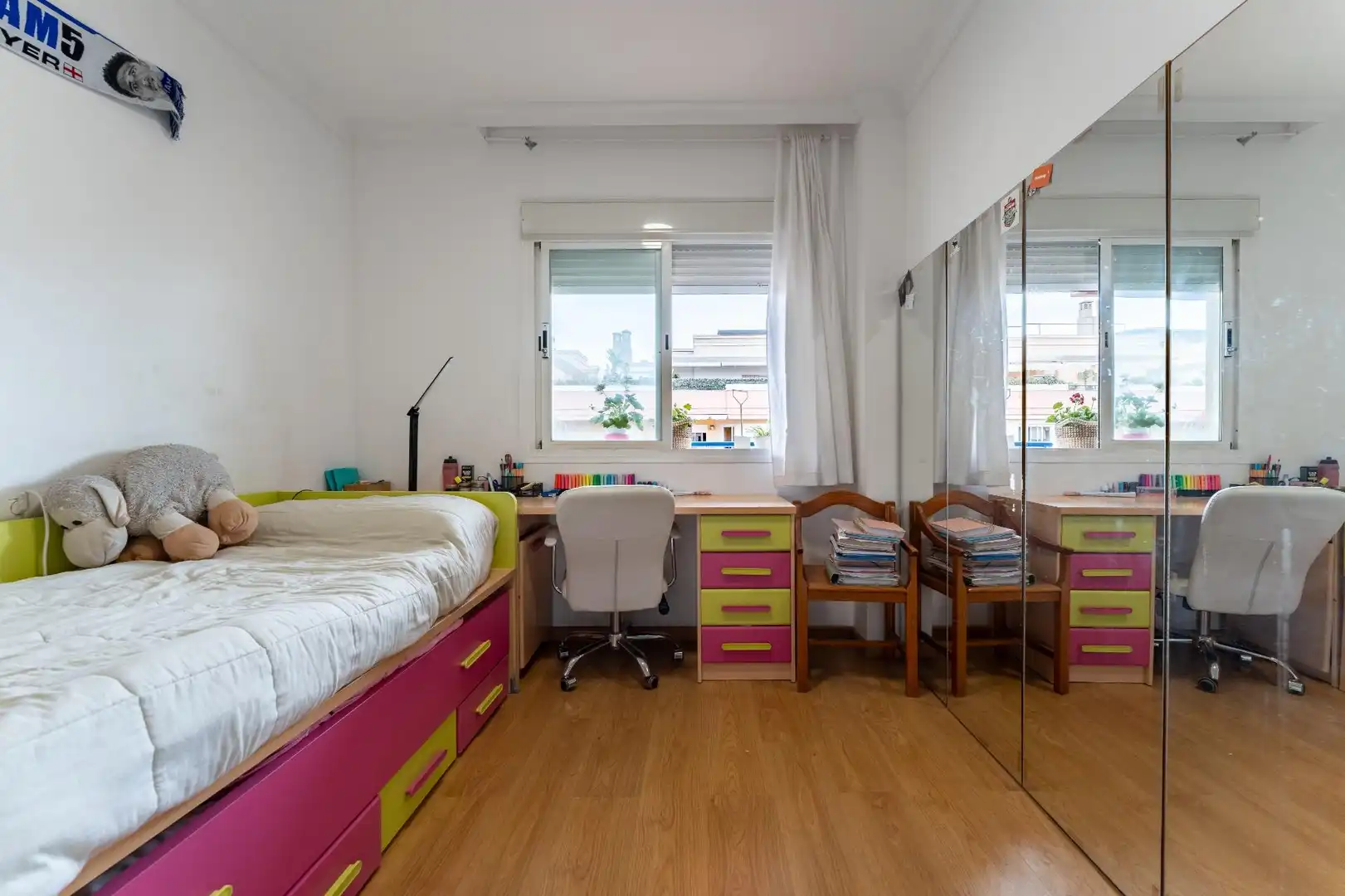 Dormitori de Apartament en venda en Málaga amb Aire condicionat, Traster i Piscina comunitària