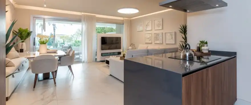 Sala d'estar de Pis en venda en Marbella amb Aire condicionat, Calefacció i Terrassa