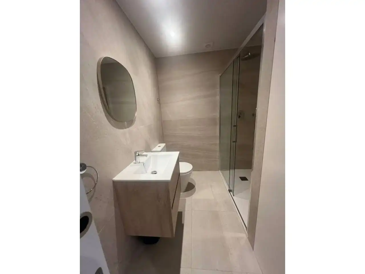 Bathroom of Apartments for sale in Barcelona  with Air Conditioner, Parquet flooring and Furnished