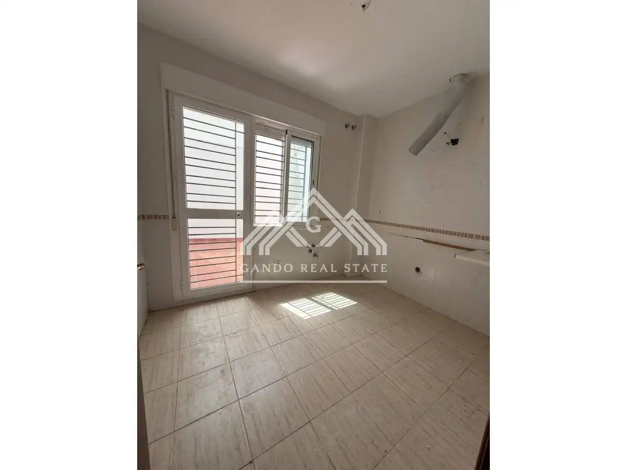Jardín de Piso en venta en Utrera con Trastero y Balcón