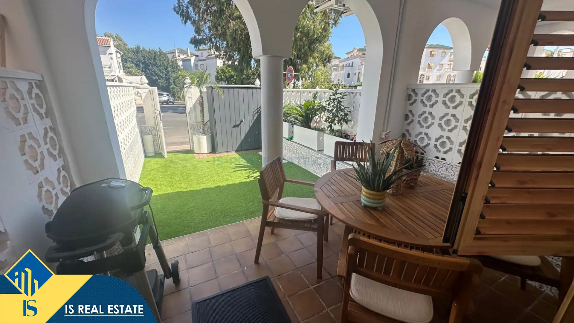 Adosado con terraza en venta en La Mata, imagen 2