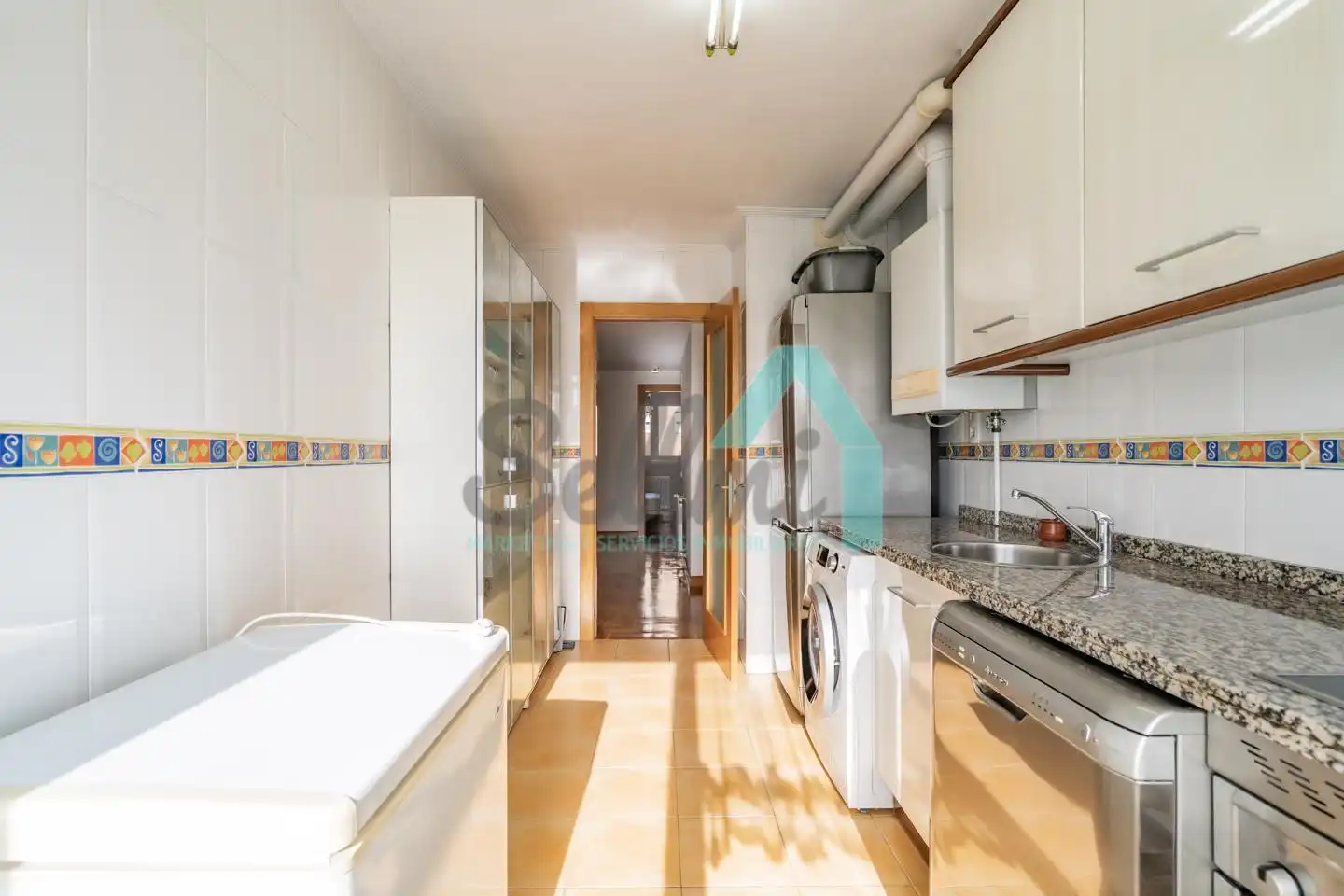Kitchen of Flat for rent in Oviedo   with Heating, Parquet flooring and Furnished