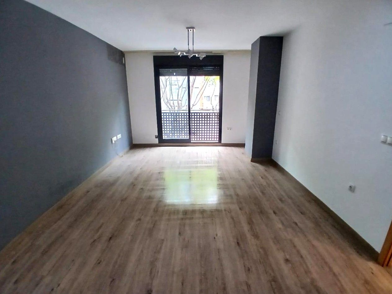 Sala de estar de Piso en venta en San Vicente del Raspeig / Sant Vicent del Raspeig con Horno y Balcón
