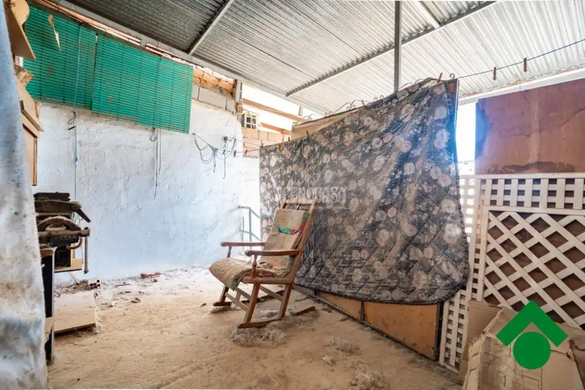 Casa aparellada en venda a Santa Adela - Parque Leyva Loro, imagen 26