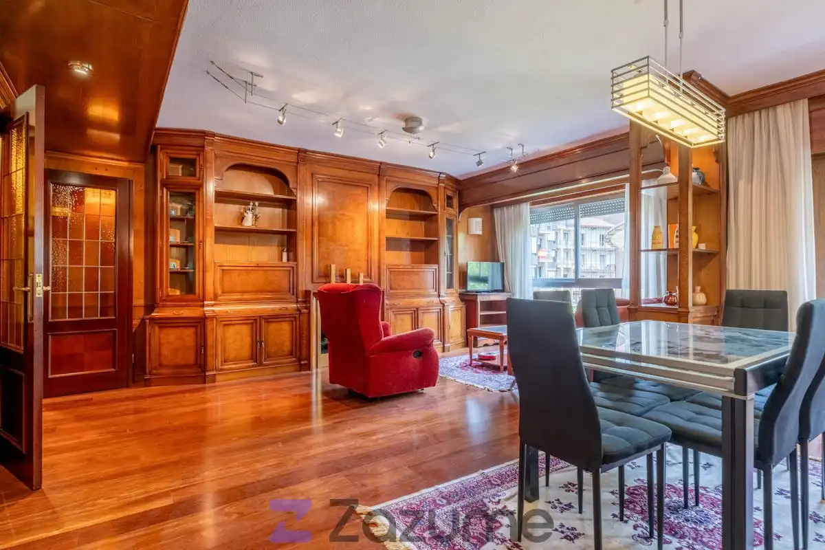 Wohnzimmer von Wohnung zur Miete in  Zaragoza Capital mit Klimaanlage, Heizung und Parkett