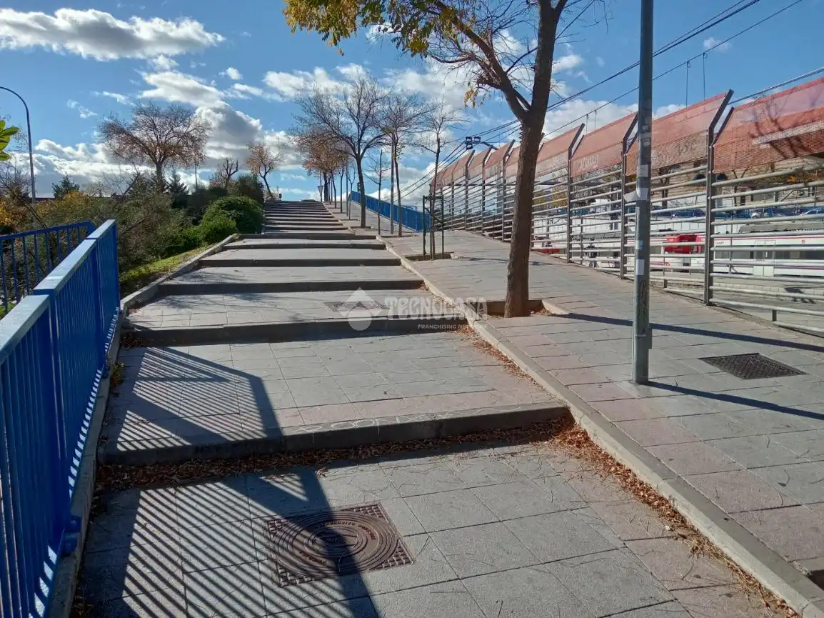 Vista exterior de Local de lloguer en Fuenlabrada