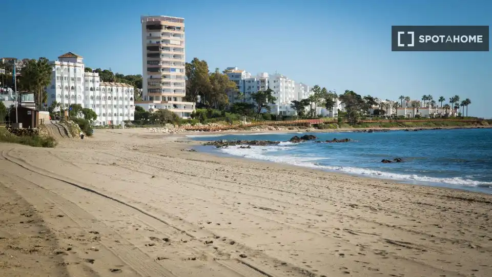 Vista exterior de Apartamento para compartir en Mijas con Aire acondicionado, Terraza y Amueblado