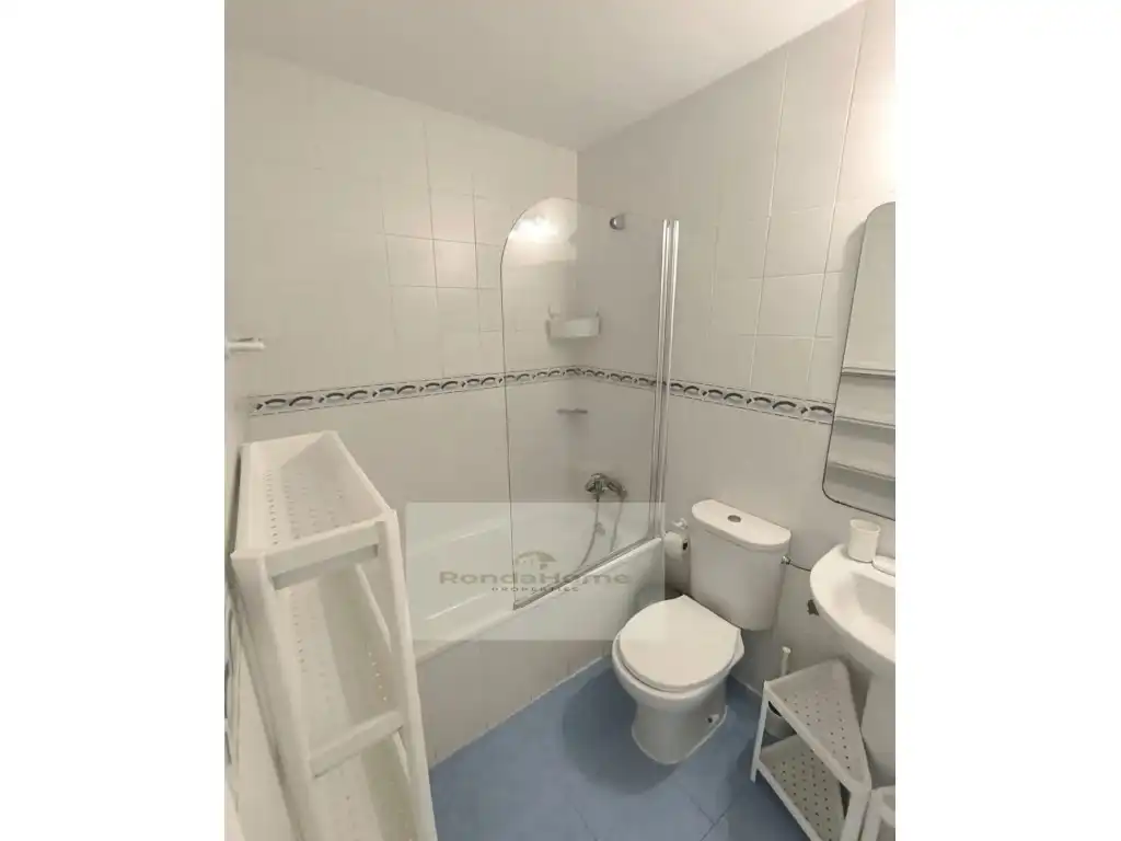 Bany de Pis de lloguer en Manilva amb Piscina