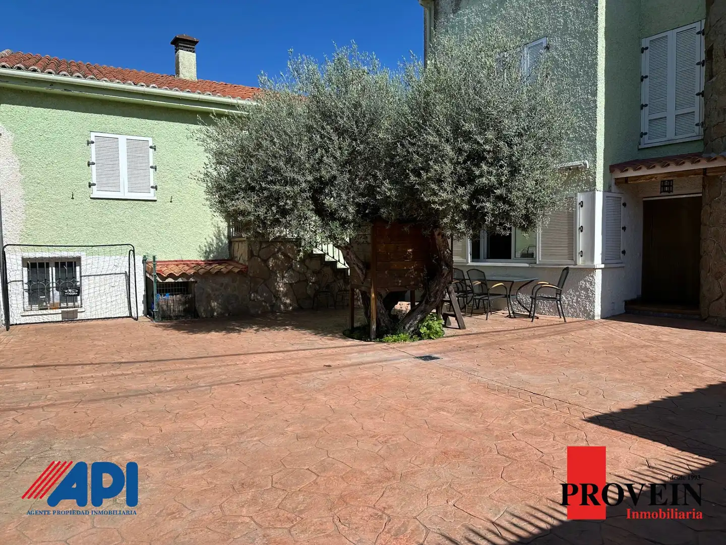 Exterior view of Houses for sale in Santa Cruz del Retamar  with Heating, Private garden and Parquet flooring