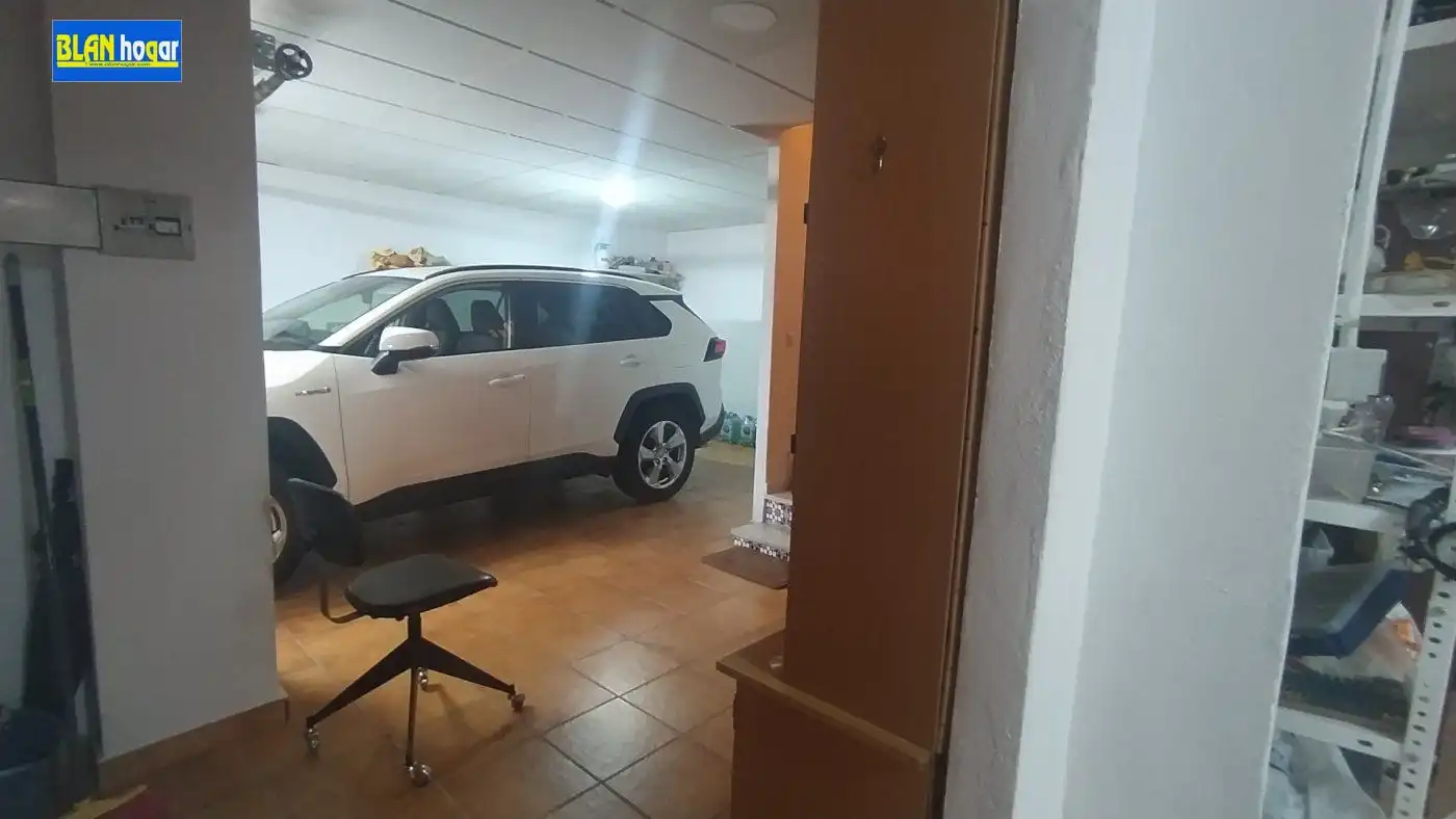 Casa amb piscina en venda a Calle Escritor González Valls, imagen 12