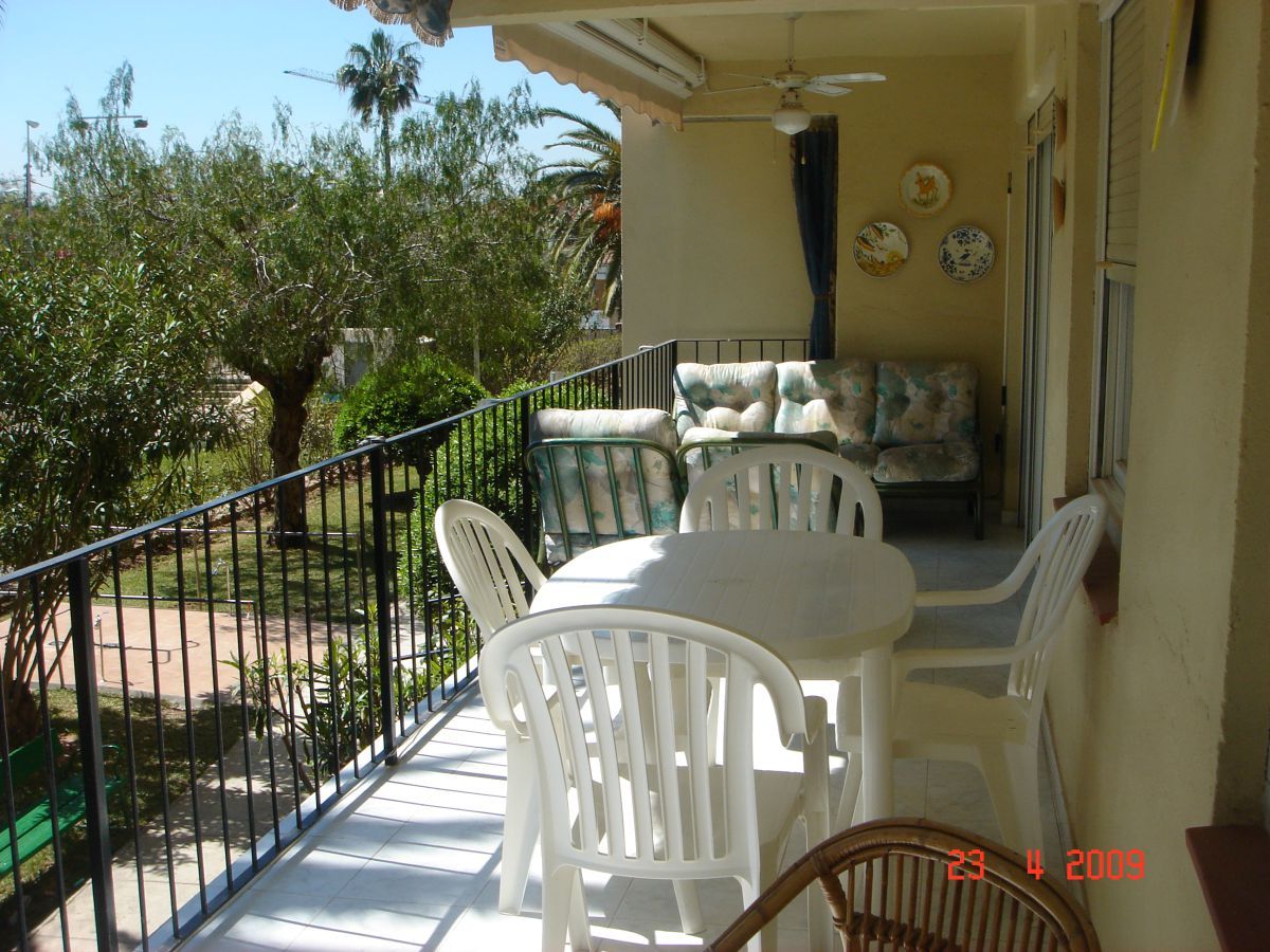 Terrassa de Apartament en venda en Benicasim / Benicàssim amb Terrassa i Moblat
