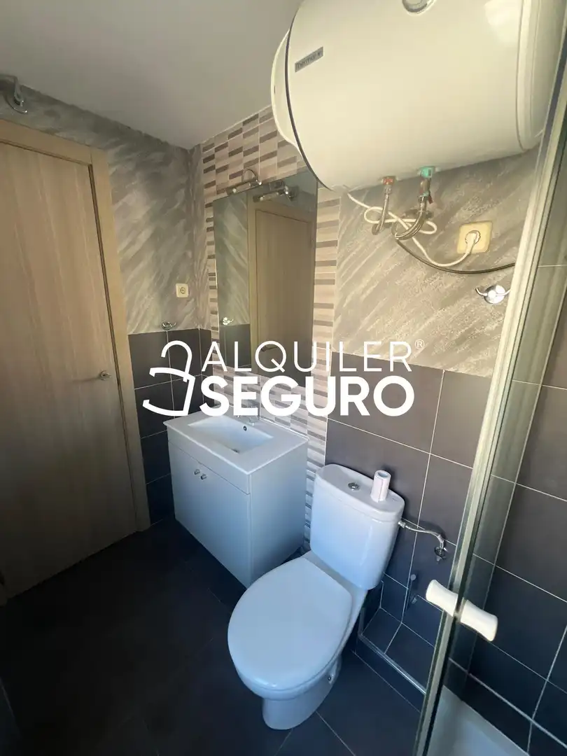 Baño de Loft de alquiler en Madrid con Amueblado