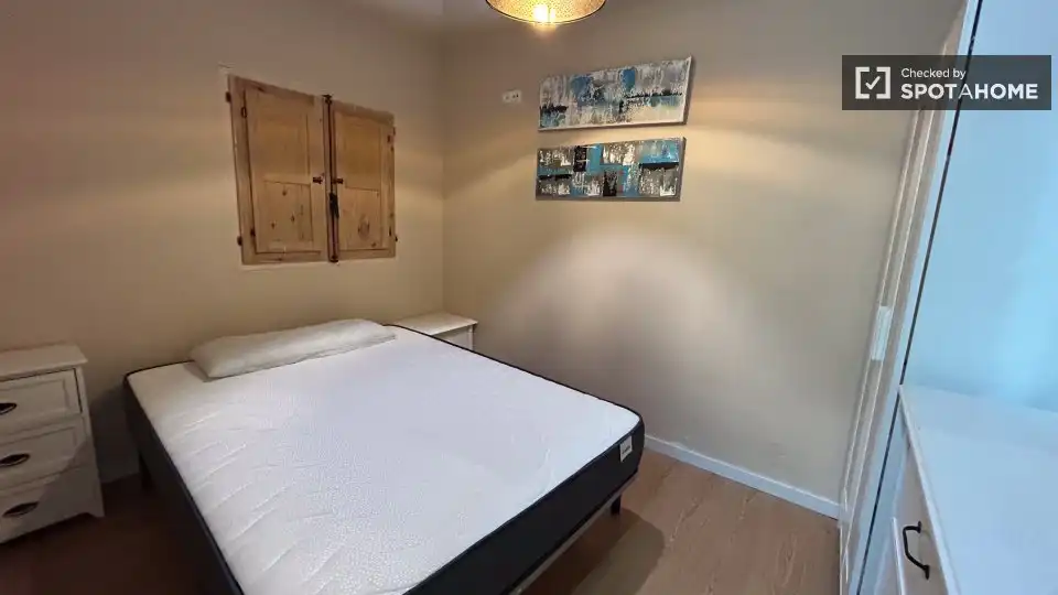Flat with terrace to rent in Ciutat Vella, imagen 5