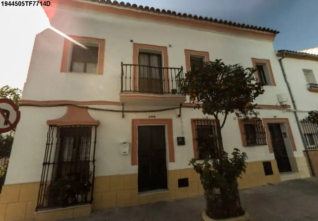 Flat for sale in C/ Ramon y Cajal