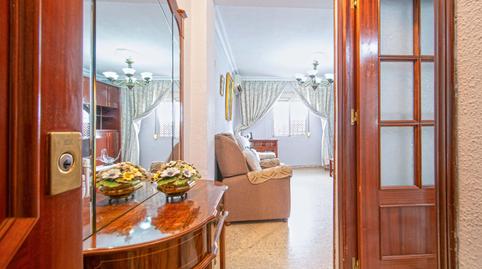 Foto 3 de Planta baja en venta en Calle Primavera, El Torrejón - El Cerezo,  Sevilla Capital