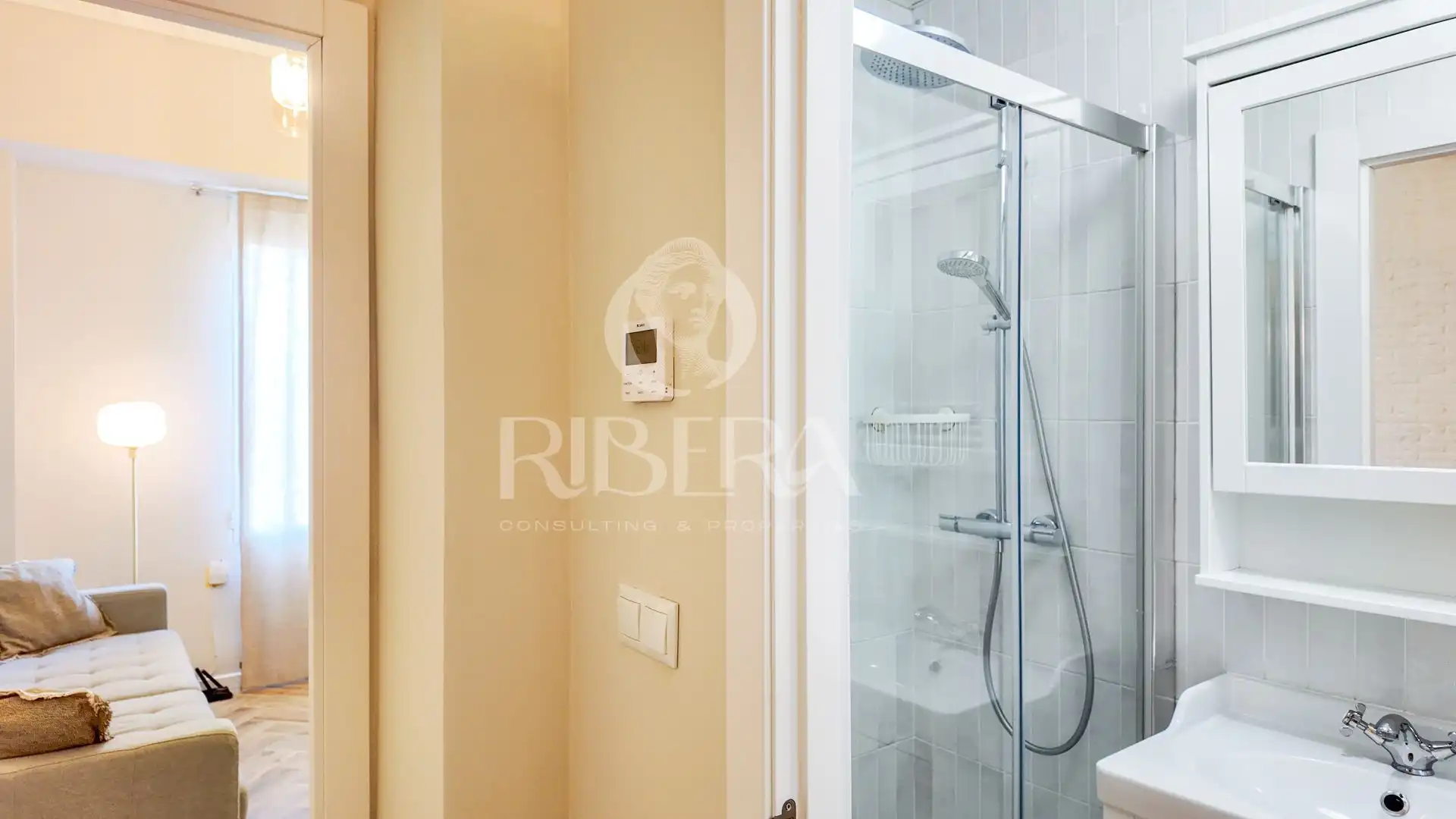 Bathroom of Flat for sale in Extramurs