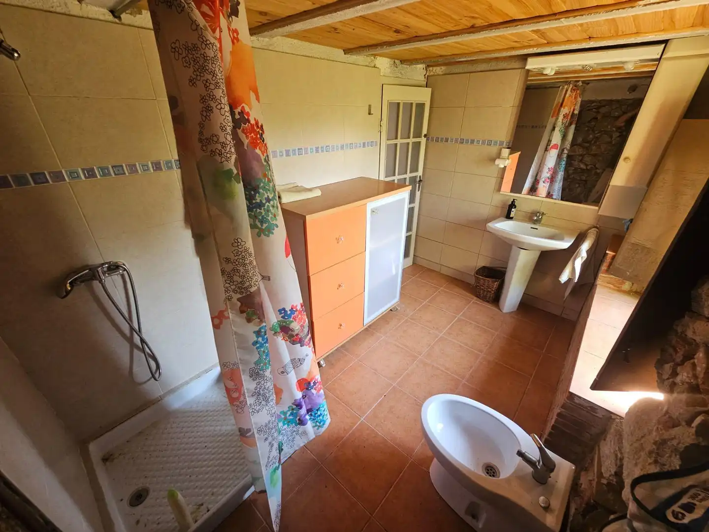 Bany de Finca rústica en venda en Riells i Viabrea amb Jardí privat i Traster