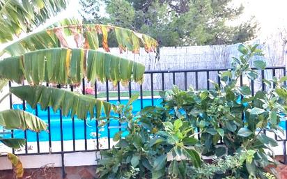 Piscina de Casa o xalet en venda en Montserrat amb Aire condicionat, Calefacció i Jardí privat