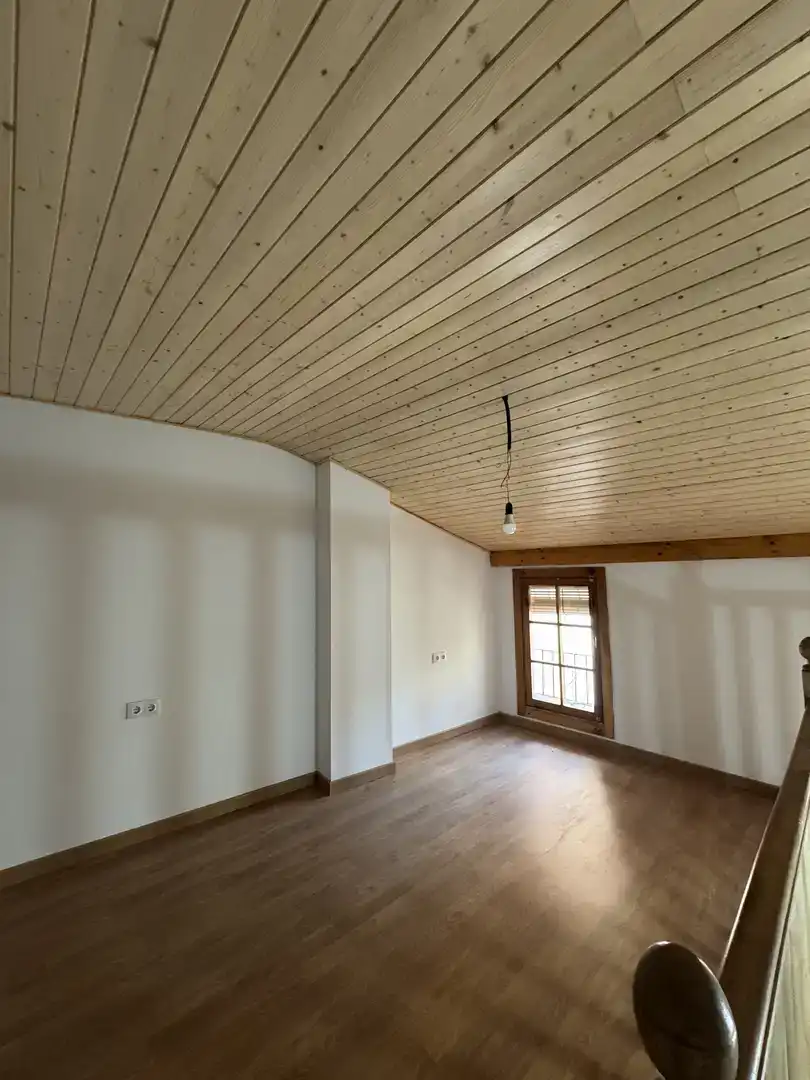 Casa adosada en venta en Torrebaja, Valencia