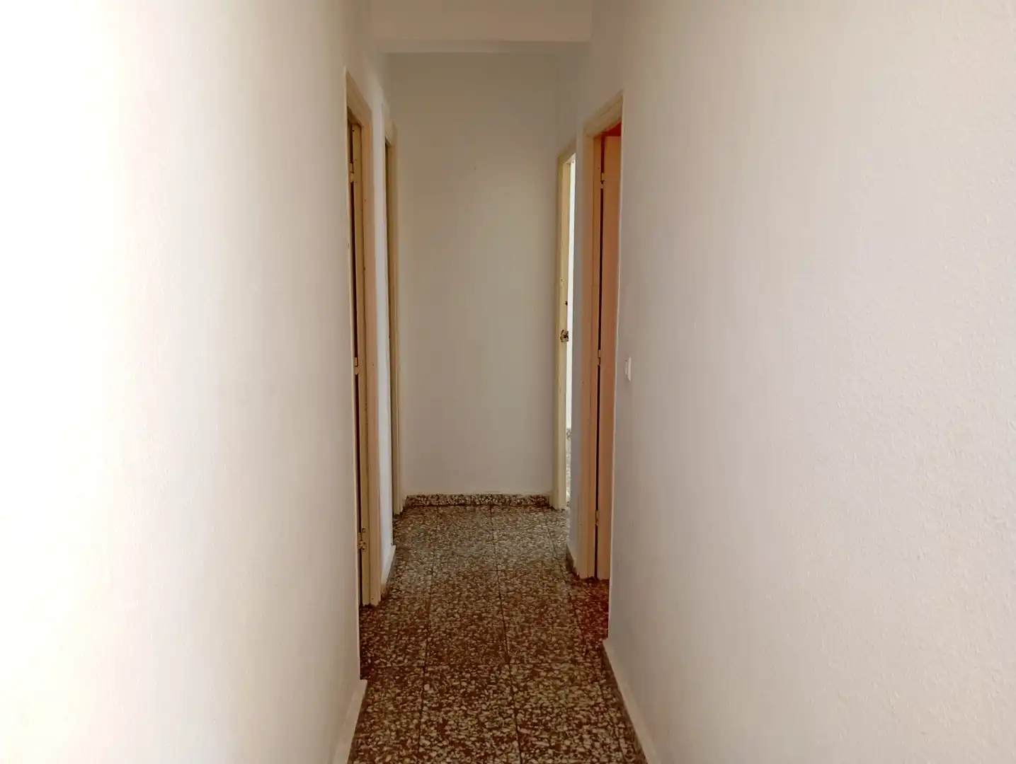 Wohnung zum Verkauf in Málaga mit Terrasse, Balkon und Alarm