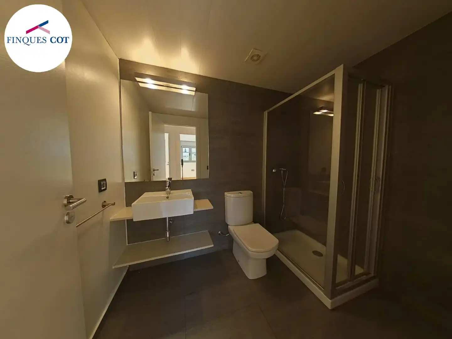 Bathroom of Flat for sale in Granollers  with Heating, Parquet flooring and Terrace