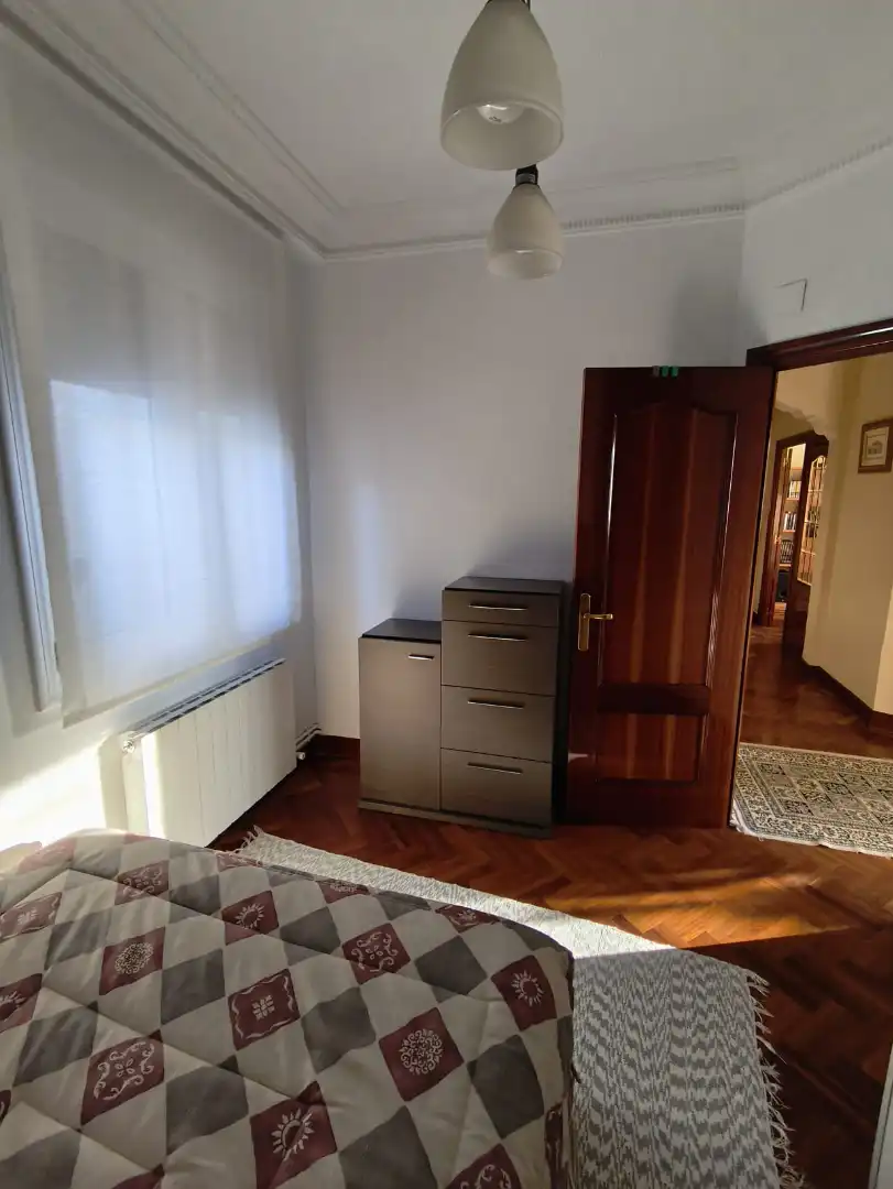 Habitación de Piso en venta en Barakaldo  con Calefacción, Amueblado y Balcón