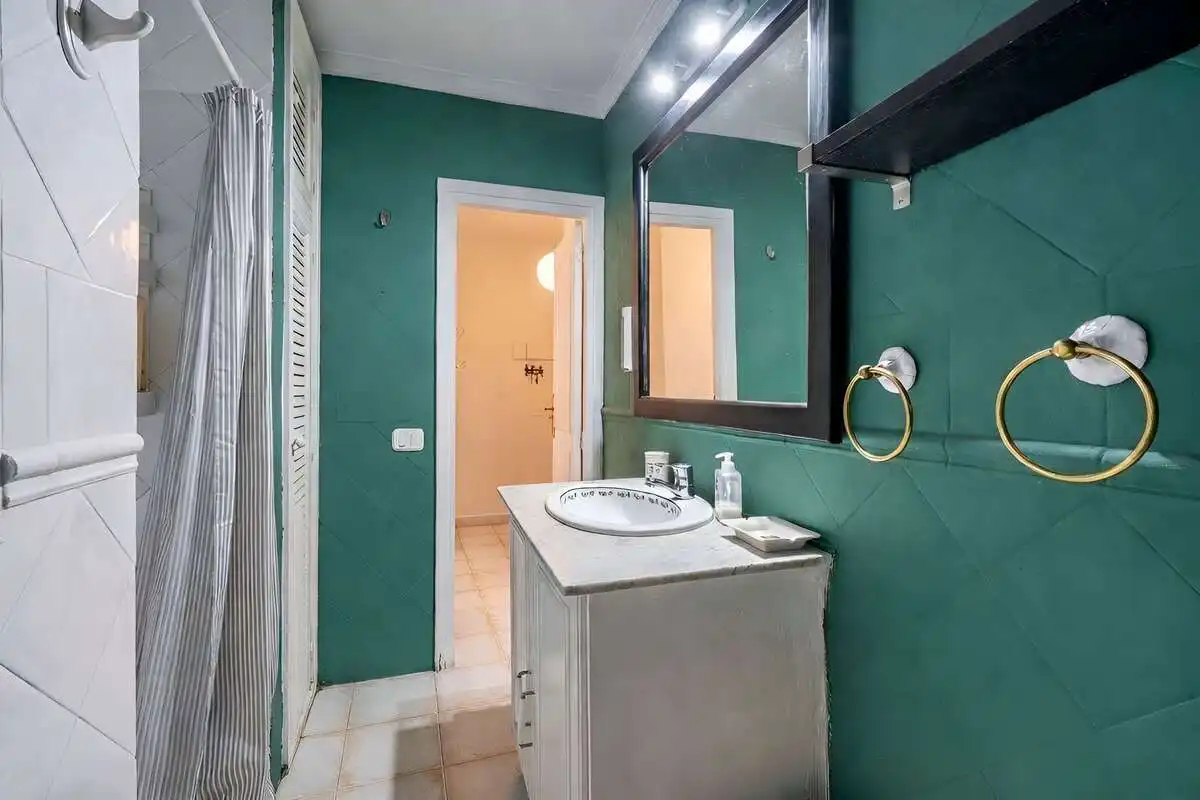 Bathroom of Flat for sale in Arrecife  with Terrace and Furnished