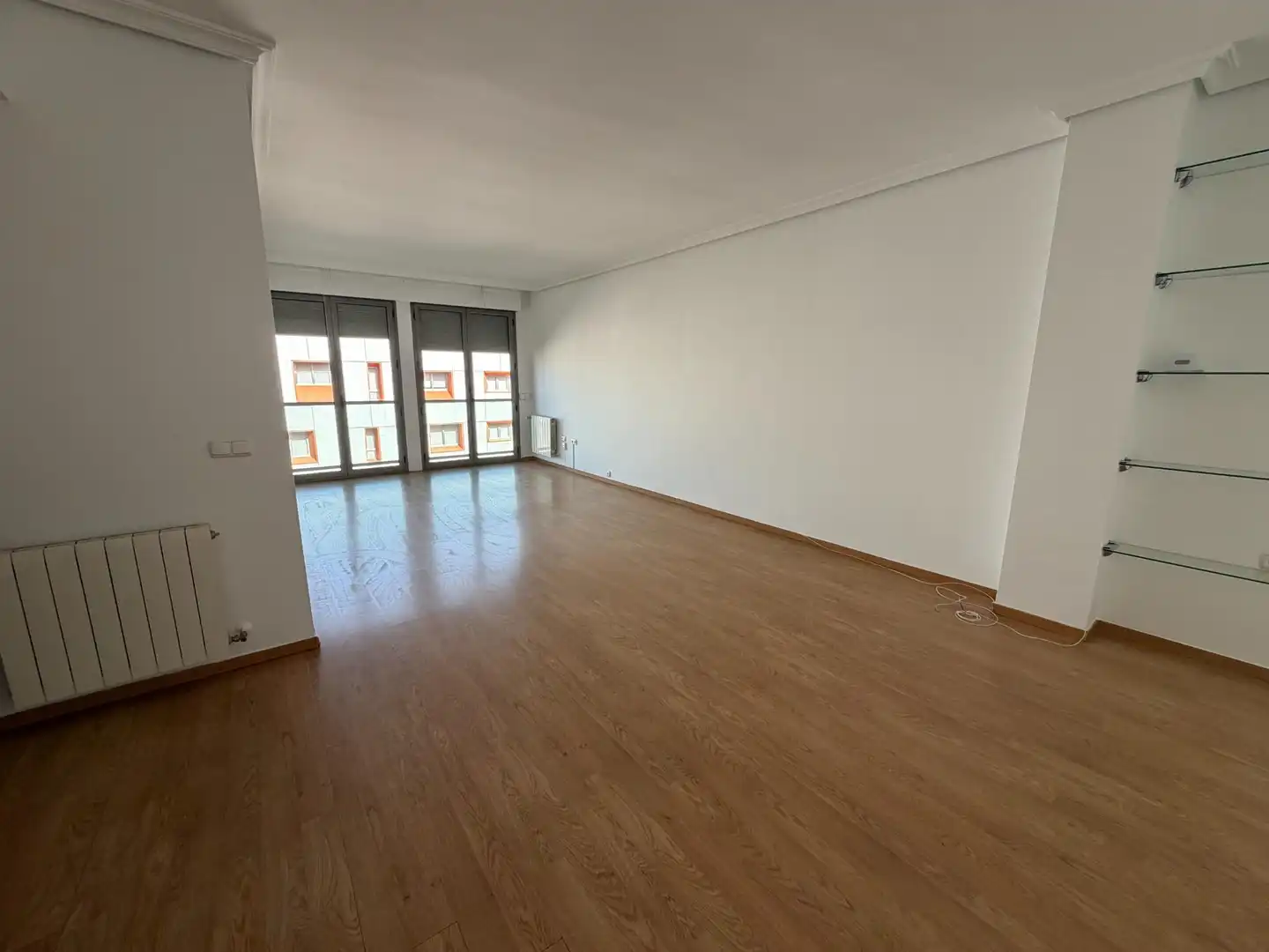 Sala de estar de Piso de alquiler en Sevilla con Aire acondicionado, Calefacción y Parquet