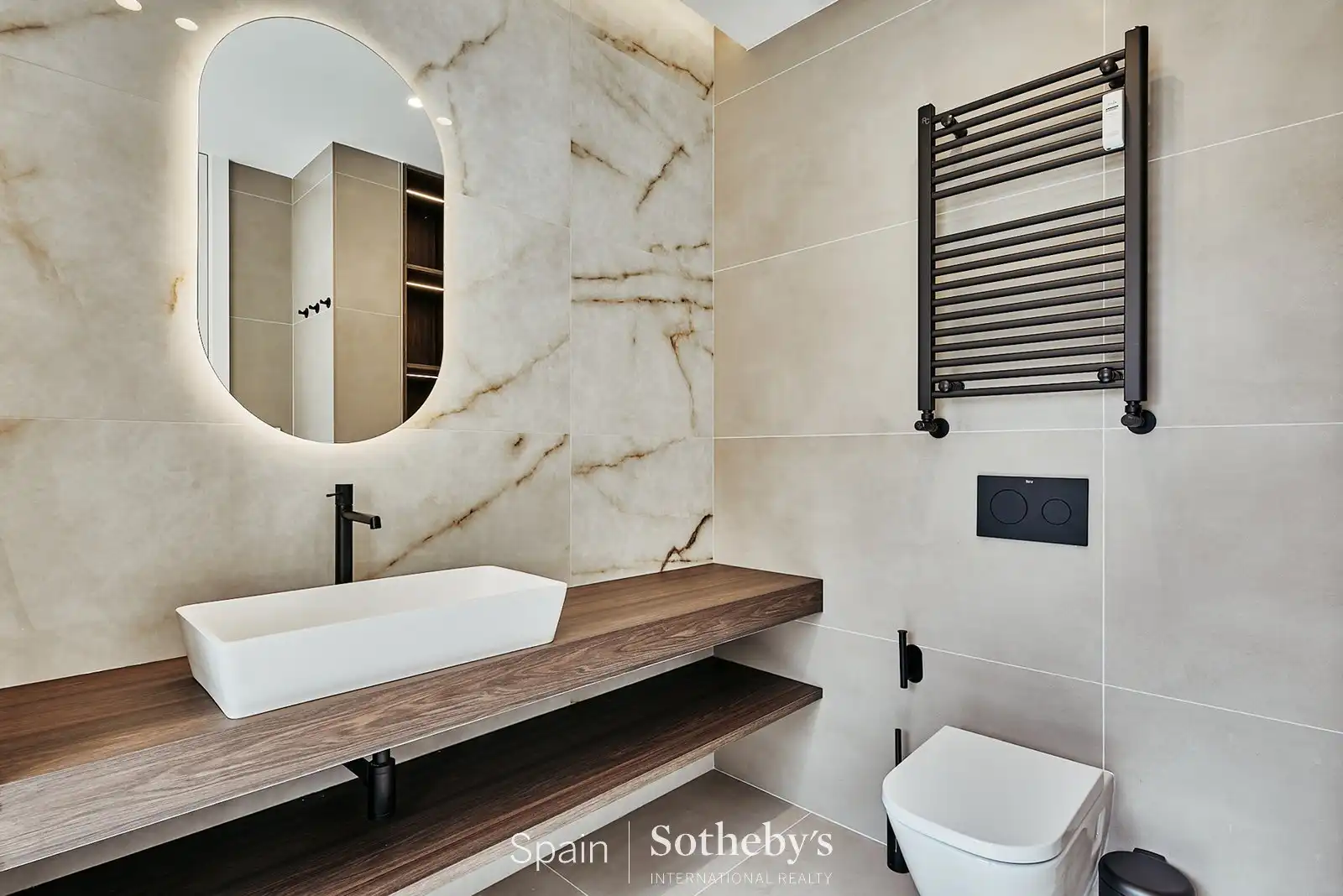 Baño de Apartamento en venta en Madrid con Aire acondicionado, Calefacción y Terraza