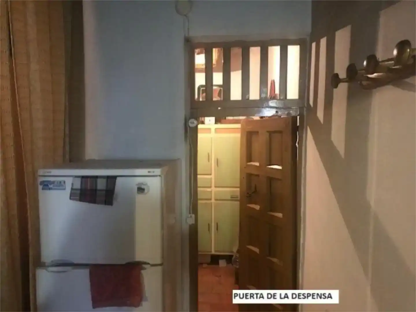 Casa adosada en venda en Navas de Oro amb Jardí privat, Traster i Moblat