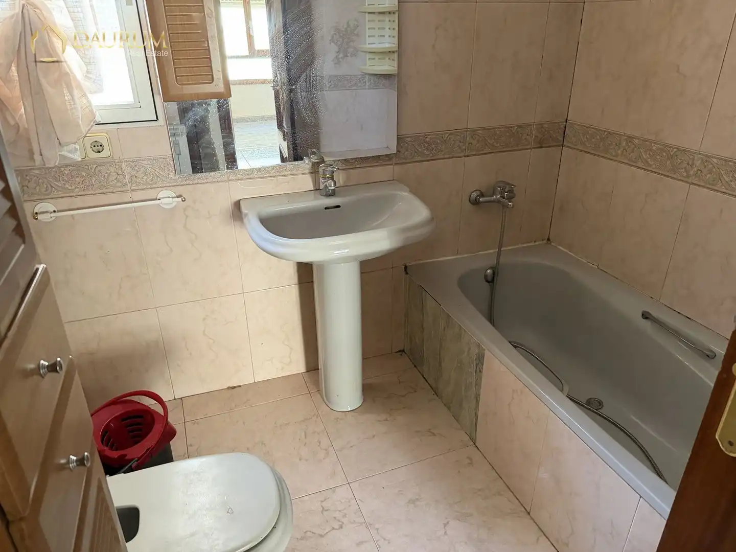 Badezimmer von Wohnung zum Verkauf in Móstoles mit Klimaanlage, Heizung und Terrasse